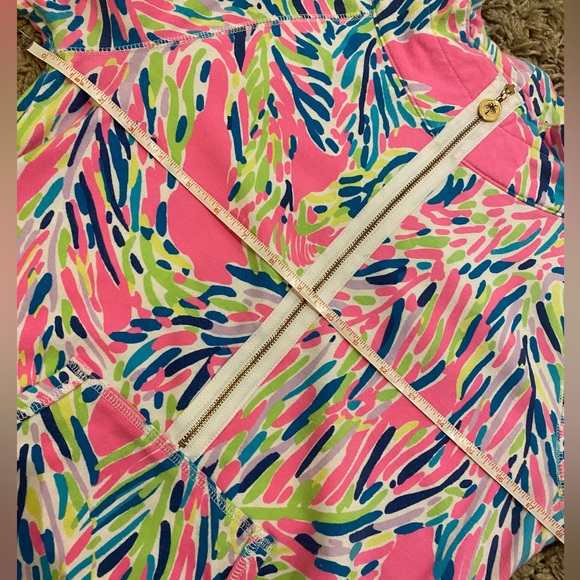 Lilly pulitzer palm reader 3/4 zip up popover size medium - Picture 11 of 11